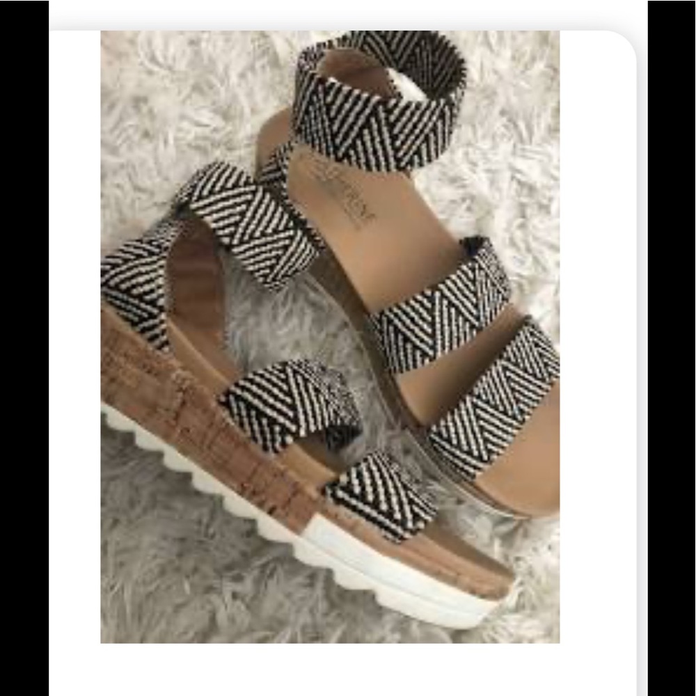 Catherine Maladrino platform sandals Size 6.5